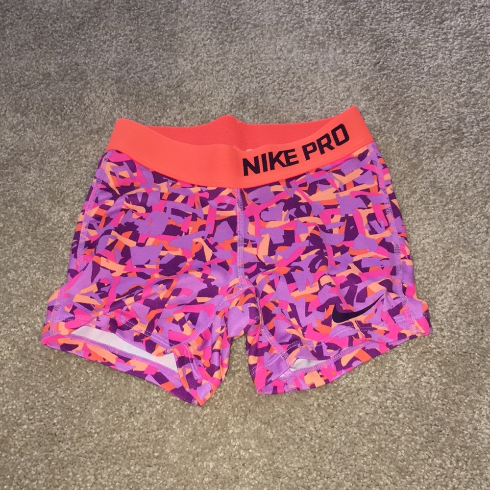 NIKE PROS